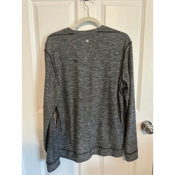 Zella Men's L/S Performance Black and Gray Athletic Top Medium - Picture 2 of 2